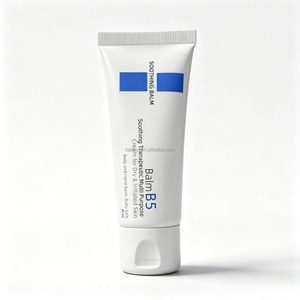 <span class=keywords><strong>Cicaplast</strong></span> B5 + <span class=keywords><strong>Baume</strong></span> 3% Panthénol, pommade réparatrice multi-usages, protecteur cutané, répare la barrière cutanée endommagée pour les peaux sèches et gercées - Product Image 1