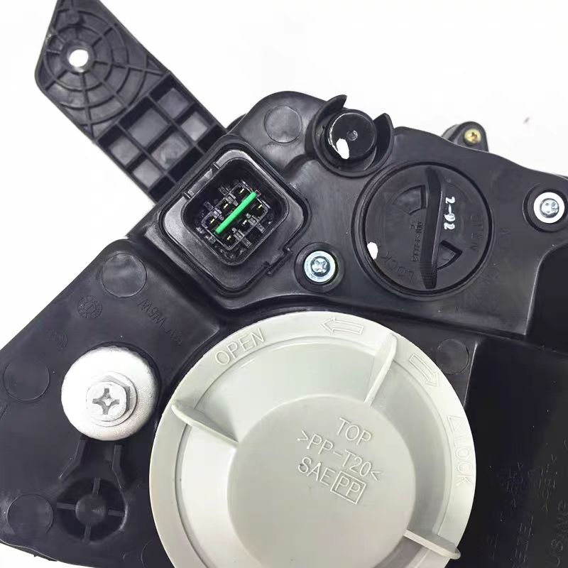 Car Lighting Systems Auto Head Lights OEM 23586818 Car Headlamp for Wuling Hongguang S18 Auto Car Head Lamp Auto Parts Image 5