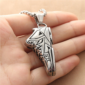 Collier pendentif yunnique en forme de sneaker, en acier inoxydable, pour homme, design géométrique rétro décontracté 190183 - Product Image 3