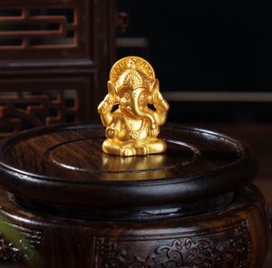 รูปปั้นพระพุทธรูปแกนีชาสีทองขนาดเล็ก 3 มิติ สไตล์เอเชียตะวันออกเฉียงใต้ รูปปั้นพระพุทธเจ้าไทย รูปปั้นพระพุทธศาสนาอินเดีย ทำจากเรซิ่นสีทอง - Product Image 6