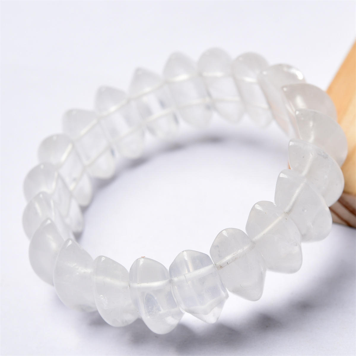 White crystal double-pointed hand cards (approxima