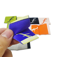 Étiquettes tissées personnalisées, étiquettes lavables, étiquettes de taille et étiquettes principales pour vêtements et textiles de maison