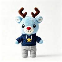 Peluche de renne bleu clair personnalisée avec cornes brunes, nez rouge, capuche étoilée amovible et pantalon gris – Adorable poupée renne en peluche