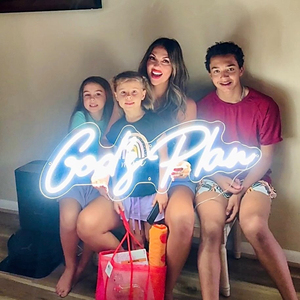 Letrero de Neón LED Personalizable al por Mayor con Cuerpo de Silicona y <span class=keywords><strong>Letras</strong></span> Acrílicas para Decoración de Dormitorios, Fiestas y Hogar - Product Image 5