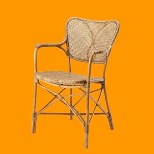 Sillas de ratán con tejido tradicional y acabado suave perfecto para realzar interiores acogedores y terrosos - Product Image 4