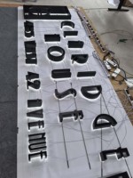 Letras Retroiluminadas Pintadas en Acero Inoxidable 304 Negro, Alta Calidad, Alta Valoración por los Clientes, Señalización Personalizada para Exteriores