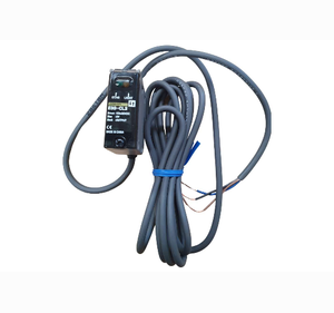 Sensor Fotoeléctrico de Reflexión Limitada E3S-CL2 Original, Nuevo, para Detección de Presencia de Objetos - Product Image 2