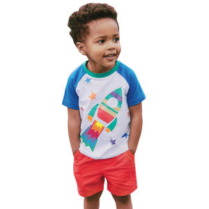 OA 60 Días OEM ODM OBM Conjunto de Verano para Niño 100% Algodón con Estampado de Cohete, Camiseta de Manga Corta y Pantalones Cortos, Conjunto de 2 Piezas - Product Image 1