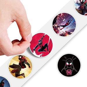 Autocollants en rouleau de dessin animé Spider-Man <span class=keywords><strong>Marvel</strong></span> - Autocollants en vinyle imperméables pour jouets d'enfants, cadeaux de fête, décoration de chambre et artisanat DIY - Product Image 3