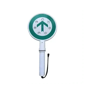 Señal de Advertencia de Parada con Flecha Verde Intermitente LED de Mano, Cono Estándar Reflectante Prismático de Alta Intensidad de Doble Cara - Product Image 1