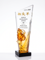 Maßgefertigte Liuli-Kristalltrophäe Bernstein-Lila Glas-Ziegenskulptur Auszeichnung für Jährliche Unternehmensanerkennung Team-Motivationsgeschenk Dekoration