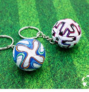 Vente en gros de porte-clés en métal 3D mini créatif en forme de ballon de football - Décoration de mode écologique - Product Image 3