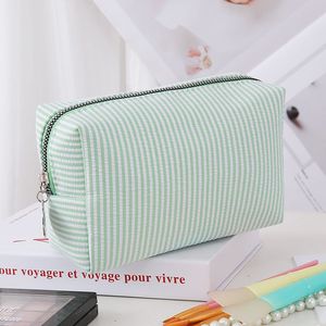 Bolsa de Maquillaje Portátil de Pana con Logotipo Personalizado al por Mayor, Bolsa de Almacenamiento para Brochas, Organizador de Belleza con Cierre, Bolsas de Cosméticos para Viaje - Product Image 4