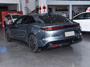 BYD Han L ad Alte Prestazioni, Bestseller, Berlina Elettrica Pura di Medie-Grandi Dimensioni, 4 Porte, 5 Posti, Edizione Smart Drive 2026, Autonomia 701km - Product Image 3