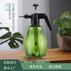 Pump Sprayer Plastic Garden Watering Can Adjustable Spray Tip Manual Pressure Sprayer For Outdoor Use - Product Image 5