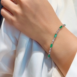 อาซูโอ 18K ทองคำขาวแท้ ประดับมรกตธรรมชาติ สร้อยข้อมือเทนนิสคลาสสิก ของขวัญสำหรับผู้หญิง งานวันเกิด งานแต่งงาน เครื่องประดับสำหรับใส่ทุกวัน - Product Image 4