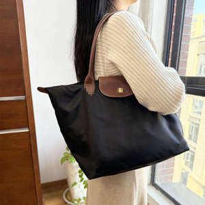 กระเป๋าถือคุณภาพสูงเหมาะสำหรับทั้งชายและหญิง กระเป๋าโท้ทไนลอนสไตล์แฟชั่นและลำลอง - Product Image 3