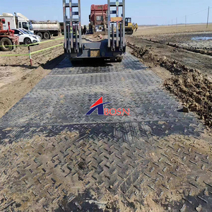 Tapis de sol PE surdimensionné 4x8 pieds |   Chenilles de construction robustes antidérapantes avec service de découpe pour engins lourds - Product Image 1