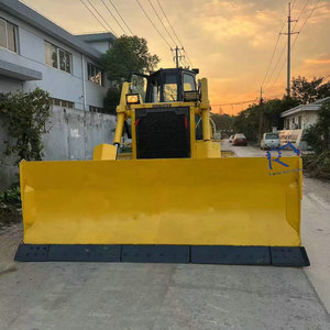 Bulldozer Komatsu japonais 85 sur chenilles, modèle 2024, excellent état avec boîte de vitesses, pompe, moteur et roulement - Prix réduit - Product Image 6