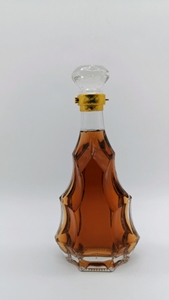 Bán Buôn <span class=keywords><strong>Fancy</strong></span> Kim Cương Hình Dạng Vodka Whisky Chai 125Ml Rượu Mạnh Thủy Tinh Chai 500Ml Với Cap - Product Image 2