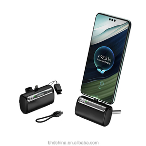 Nouvelle batterie externe portable en forme de capsule, charge rapide 22,5 W, 10000 mAh, avec câble USB-C intégré 60 W et support de téléphone pour iPhone 17 Pro - Product Image 1