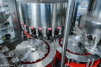 Machine de rinçage, de remplissage et de bouchage d'eau certifiée CE pour les petites entreprises