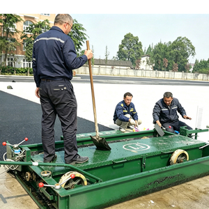 Pista de goma Pavimentadora <span class=keywords><strong>Asfalto</strong></span> Camión Montado Betún Pulverizador Carretera Goma Pavimentadora Máquina - Product Image 5