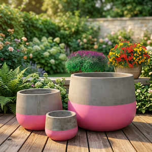 Juego de Macetas Modernas de Concreto en Gris y Rosa para Jardín Exterior, Diseño Minimalista para Flores y Plantas Verdes - Product Image 1