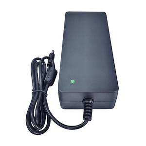 Cargador portátil 22S 66V 70,4 V 240W Cargador inteligente DC 79,2 V/80,3 V 3a para scooters eléctricos Paquete de batería LiFePO4 - Product Image 4