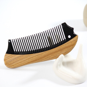 Peine de madera para masaje del cuero cabelludo con dientes de cuerno de vaca de 10-15 cm para el cuidado del cabello de mujeres, niños y adultos - Product Image 4