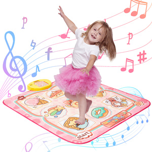 Tapis de danse musical rose pour enfants, clavier de piano interactif avec lumières LED et sons pour filles de 2 à 4 ans - Product Image 1