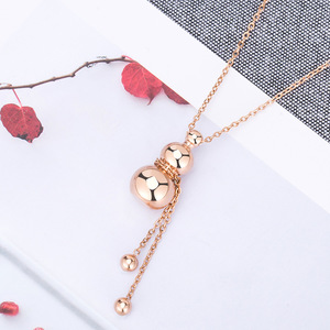 Collier pendentif boule en acier inoxydable pour femme, design géométrique, plaqué or 18 carats, chaîne de clavicule, bijou cadeau - Product Image 1