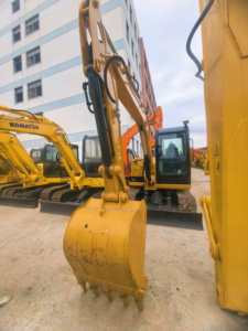 Excavatrice d'occasion Caterpillar CAT306E2 à vendre, 6 tonnes, fabriquée au Japon, bon état, importée avec emballage d'origine - Product Image 5