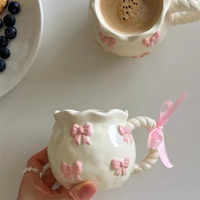 Tasse en céramique mignonne de style moderne avec tasse à café en forme de pincement de coeur pour tasse à thé de l'après-midi tasse à eau de bureau en porcelaine