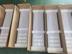 Lampadaire solaire LED 5 têtes 250W et 300W avec détecteur de mouvement, éclairage de sécurité extérieur lumineux pour éclairage routier nocturne - Product Image 6