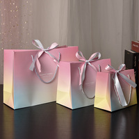 Sac cadeau de rangement en ruban Macaron sac à main en papier d'art pour vêtements artisanat bougie-emballage cosmétique avec service de cueillette de cartons Stock