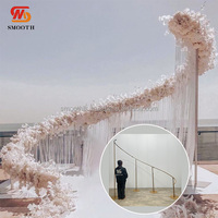 Arche de scène en spirale circulaire en métal doré de 8 pieds de haut pour la décoration d'événements de mariage en plein air et en intérieur