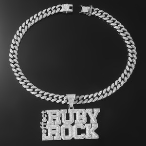 Nuevo Collar con Colgante de Letras de Aleación Creativo y Moderno 2026, Estilo Hiphop, Collares para Hombre, Joyería de Moda al por Mayor - Product Image 3