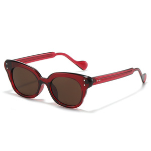 European American Style Unique Exquisite Patterned Color Cat-Eye Fashion Sunglasses for Women UV400 Lenses China Made Opp <b>Bag</b> - Product Image 3
