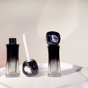 Высококачественная черная градиентная трубка для блеска для губ Изысканная мода тонкая талия глазурь для губ оптом контейнер для жидкой помады - Product Image 4