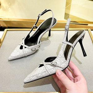 รองเท้าส้นสูงผู้หญิงแบบสวมเปิดส้น สีน้ำตาล ปลายแหลม ดีไซน์หรูหรา ปี 2024 - Product Image 5