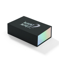Boîte cadeau magnétique pliable noire pour perruque, intérieur holographique irisé, emballage de luxe pour extensions de cheveux avec logo personnalisé