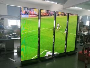 จอแสดงผล LED แบบพับได้ในร่ม ความละเอียด 1080P ความสว่าง 1500cd 178 °   แผงโฆษณาติดผนังแบบปรับมุมมองได้ - Product Image 2