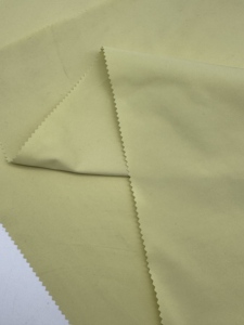 100% Polyester 114gsm Tissu à mémoire imperméable Lot multicolore pour l'extérieur et le vêtement Utiliser le tissu vestimentaire - Product Image 4