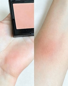 Source Factory Produces Wholesale Customized High end 4-color powder blusher Brightening High CD Makeup Disk Matte 7.5G - Product Image 4