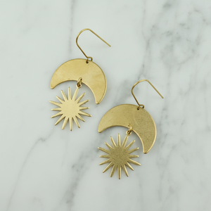 Boucles d'oreilles en laiton géométrique design soleil unique Fêtes Bijoux articles de fête bijoux les plus exigeants à vendre - Product Image 1