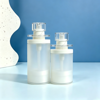 Flacon pompe airless 100 ml en plastique dépoli rechargeable pour cosmétiques avec distributeur à pompe, logo personnalisé