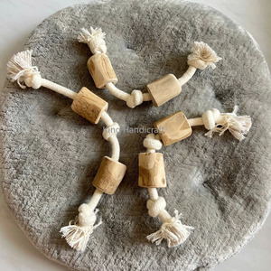 ไม้กาแฟสำหรับสุนัขรุ่นใหม่ ปลอดภัย เป็นมิตรกับสิ่งแวดล้อม ของเล่นทำความสะอาดฟันสำหรับสุนัขทุกขนาด จากเวียดนาม - Product Image 6