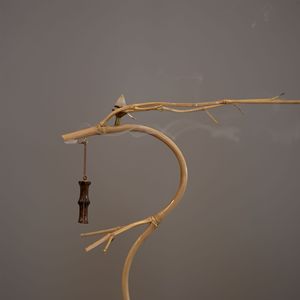 Porta incienso artesanal y ecológico de bambú con forma de dragón, soporte de incienso de bambú invertido, porta incienso en barra, cabeza de dragón - Product Image 2