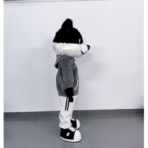 Costume da Mascotte Personalizzato di Alta Qualità Shengye, Cane Bianco e Nero in Stile Cartone Animato, per Adulti, per Marchi e Natale - Product Image 3